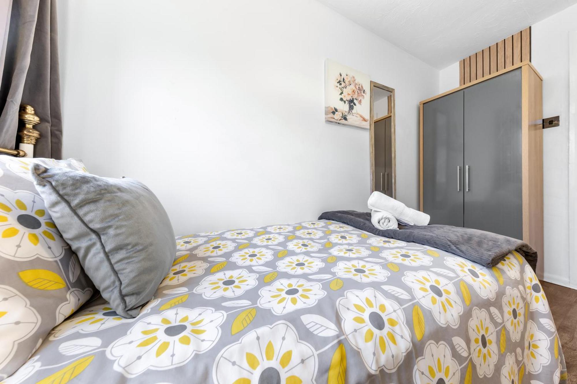 Quirky Canary 2Bed, Free Parking, Smart Tv & Games ลอนดอน ภายนอก รูปภาพ
